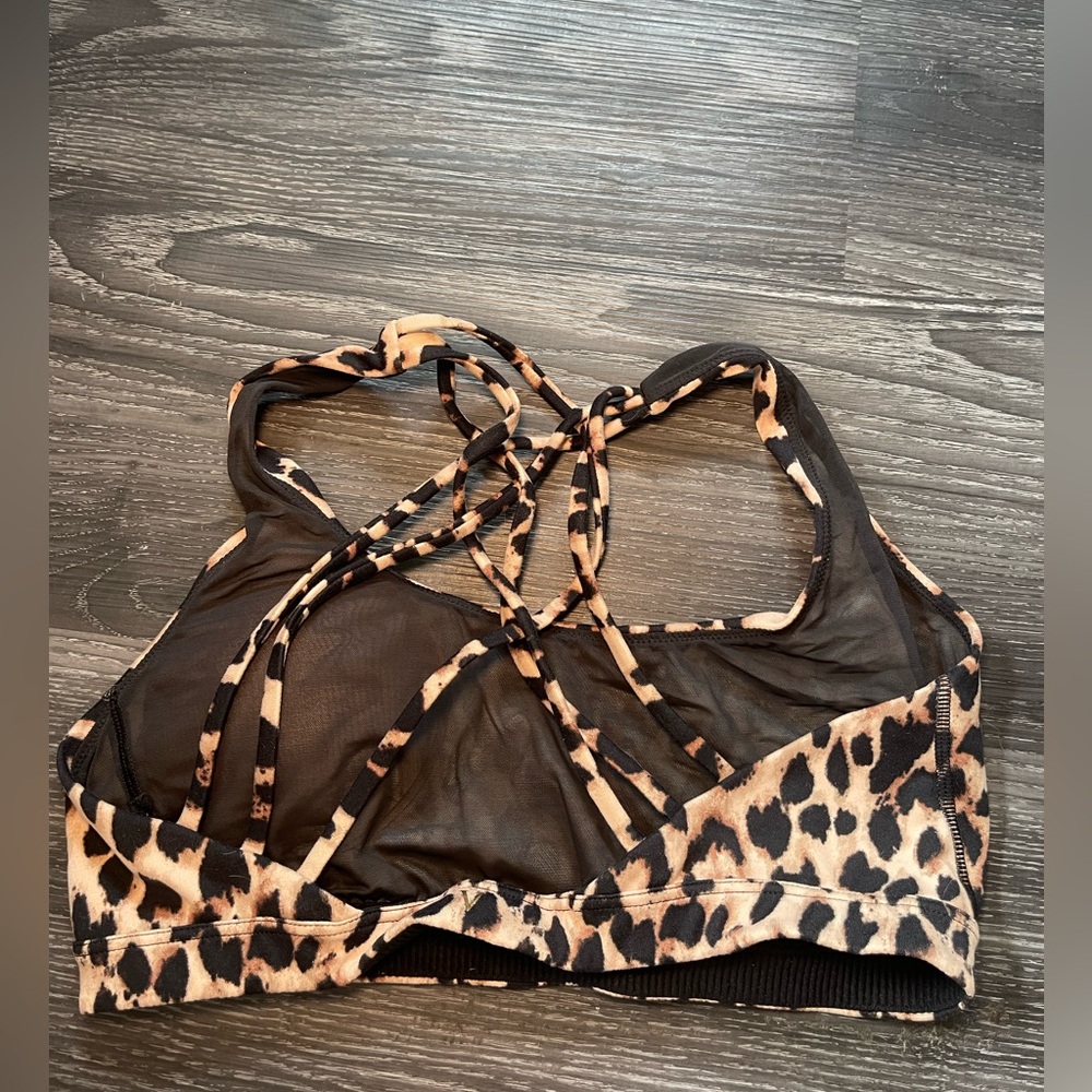 Leopard Print Leggings With Matching Bra - image 2